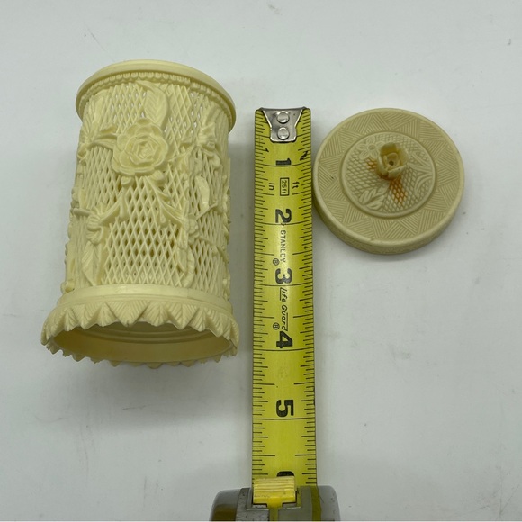 Vintage Plastic Cocktail Party Appetizer 31 Fork Set - Picture 6 of 14